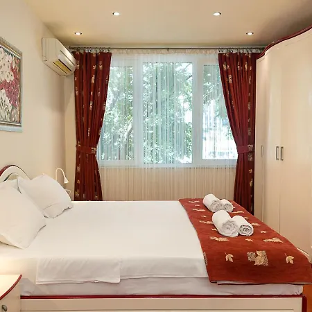 Bright & Spacious 2-bedroom Flat In By Flat Mаnаger Lägenhet Varna