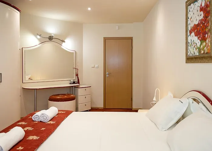 Apartamento Bright & Spacious 2-bedroom Flat In By Flat Mаnаger *