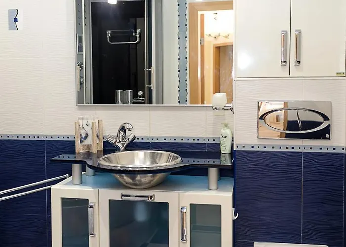 Apartamento Bright & Spacious 2-bedroom Flat In By Flat Mаnаger *