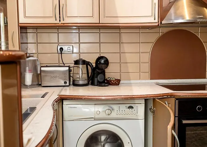 Bright & Spacious 2-bedroom Flat In By Flat Mаnаger Apartamento *