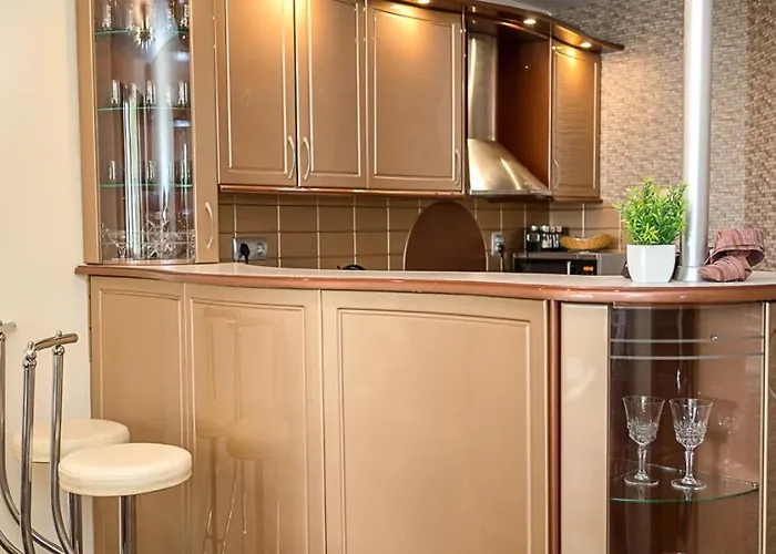 Bright & Spacious 2-bedroom Flat In By Flat Mаnаger Apartamento Varna